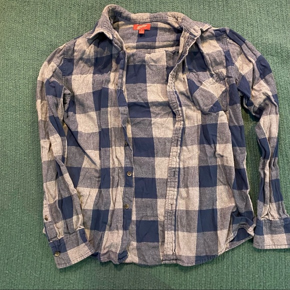 LUCRATIVE Flannel Bundle - SIX flannels for price of ONE (Levi’s, Arizona, etc) - Picture 4 of 12